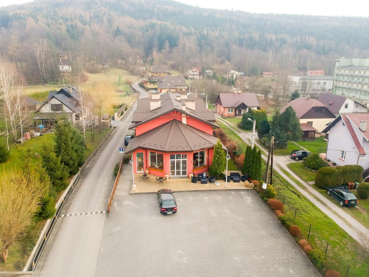 Hotel Krak Myslenice Exterior photo
